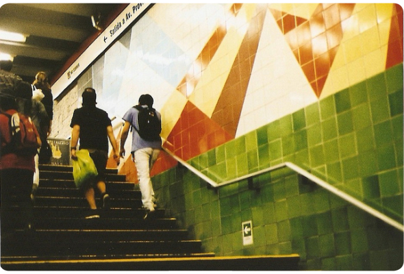 Los bultos en el Metro 5