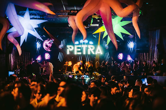 Petra en Club Amanda, una noche electrónica con sabor porteño en Santiago 2