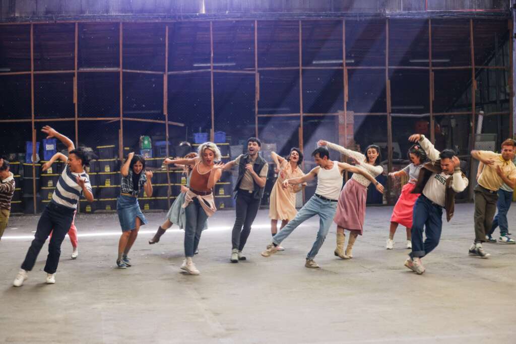 "Footloose, el musical" se estrenó a sala llena en el Teatro Municipal de Las Condes 1